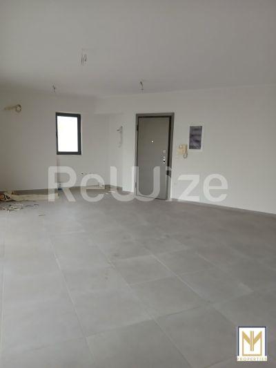 Photo 10,Πισίνα,ΠΏΛΗΣΗ,Επαγγελματικό,Γραφείο,72τ.μ,€165,000,Κάτω Ηλιούπολη