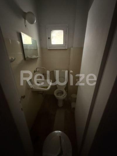 Photo 14,Μπάνιο,ΠΏΛΗΣΗ,Επαγγελματικό,Κατάστημα,130τ.μ,€85,500,Συκιές