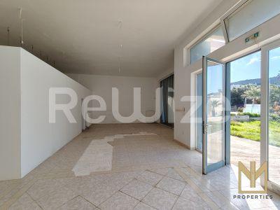 Photo 8,Πισίνα,ΠΏΛΗΣΗ,Επαγγελματικό,Κατάστημα,204τ.μ,€305,000,Σαρωνίδα