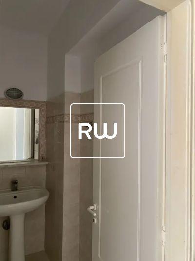 Photo 12,Μπάνιο,ΠΏΛΗΣΗ,Επαγγελματικό,Ξενοδοχείο,873τ.μ,€600,000,Κως