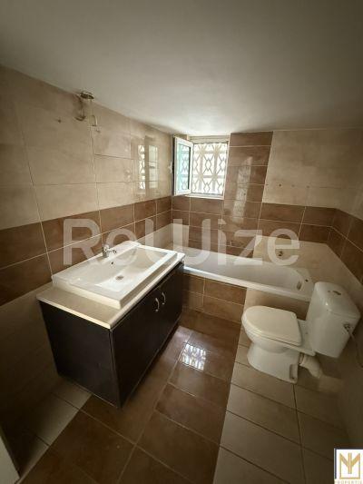 Photo 13,Μπάνιο,ΠΏΛΗΣΗ,Κατοικία,Διαμέρισμα,108τ.μ,€250,000,Κάτω Χαλάνδρι